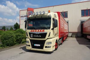 Lutter Spedition NRW - Betriebsumzüge - Maschinentransport - Logistik - Verladung auf LKW