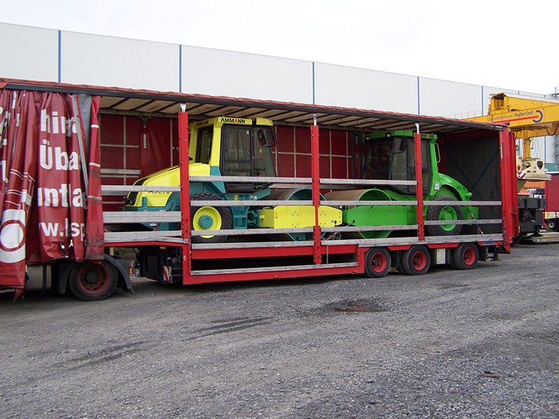 Lutter Spedition NRW - Betriebsumzüge - Maschinentransport - Logistik - Transport von  Traktoren