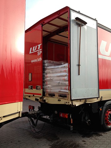 Lutter Spedition NRW - Betriebsumzüge - Maschinentransport - Logistik - Transport von Futtermitteln