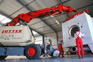 Lutter Spedition NRW - Betriebsumzüge - Maschinentransport - Logistik - Umsetzen einer Maschine